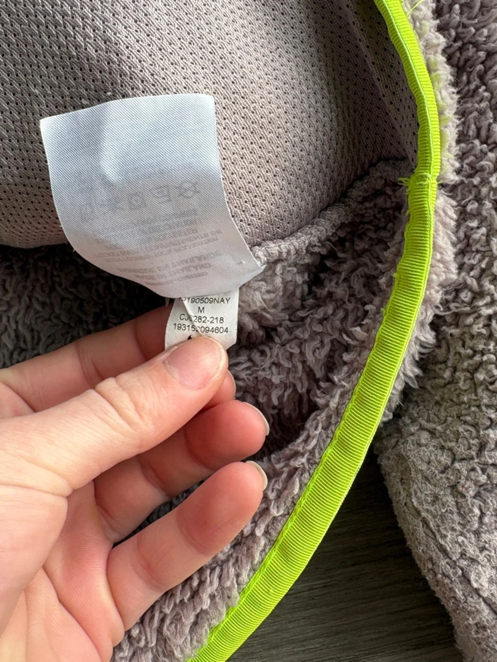 Nike cropped fleece 1/4 zip sweatshirt - Picture 5 of 6